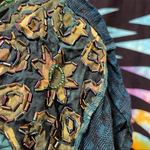 🌈 Lovely Vintage patchwork art top - Picture 4 of 12